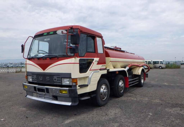 1989 Mitsubishi Fuso Great FT413L - Image 2