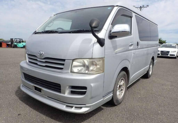 2007 Toyota Hiace Wagon TRH214W - Image 4